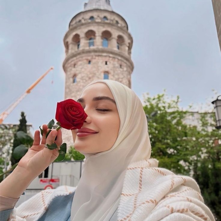 الابتسامة والهدوء